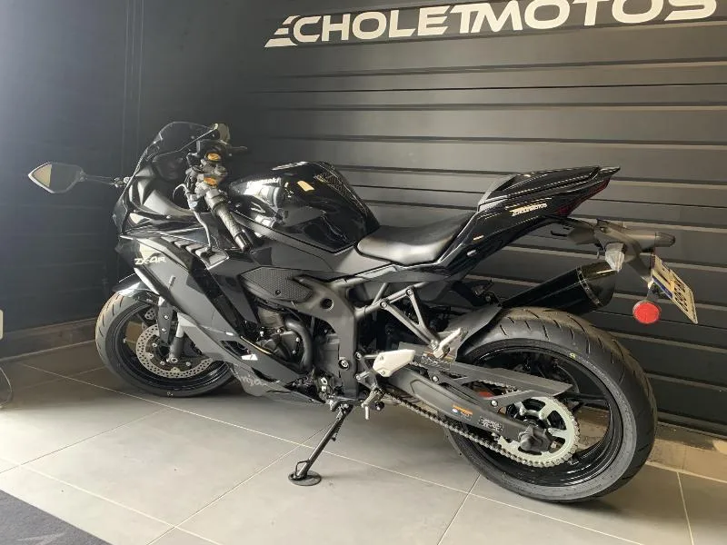 ZX4R