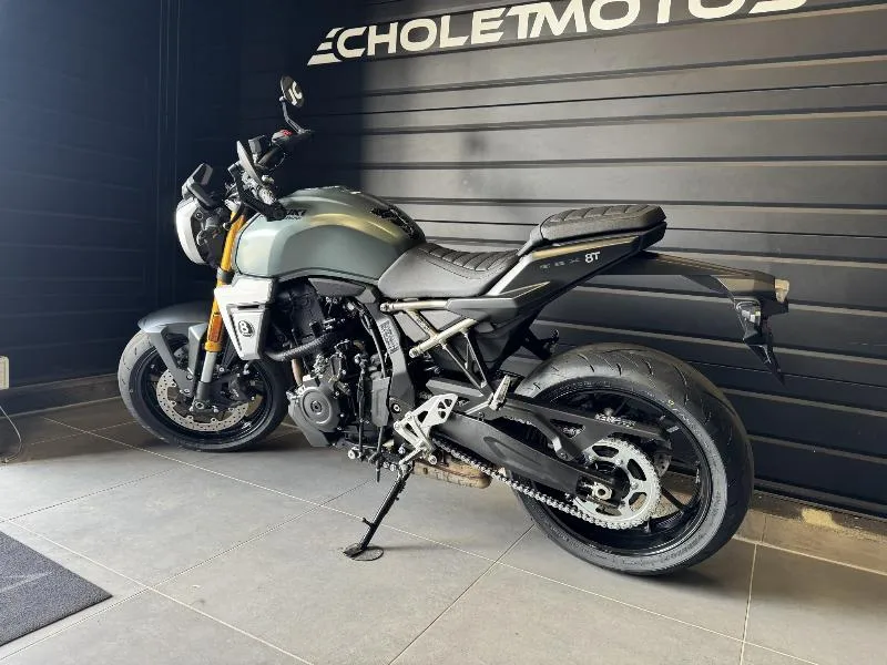GSX8T