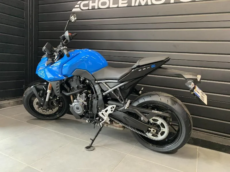 GSX8S