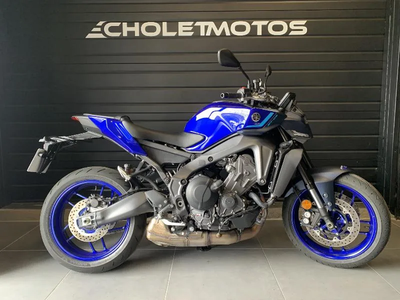 MT09