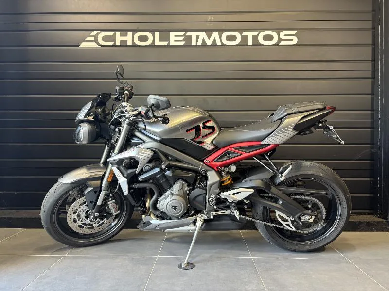 STREET TRIPLE 675 RS