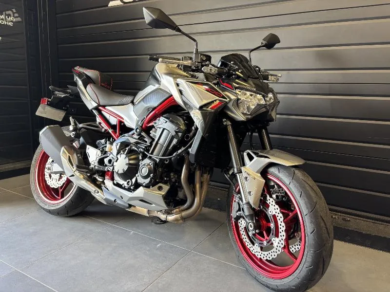 Z 900