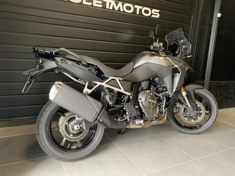 DL VSTROM 800DE