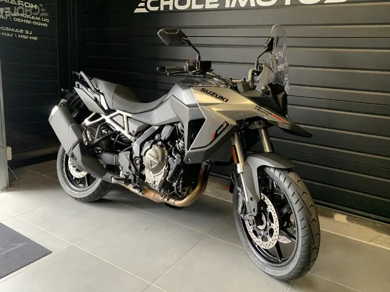 DL VSTROM 800DE