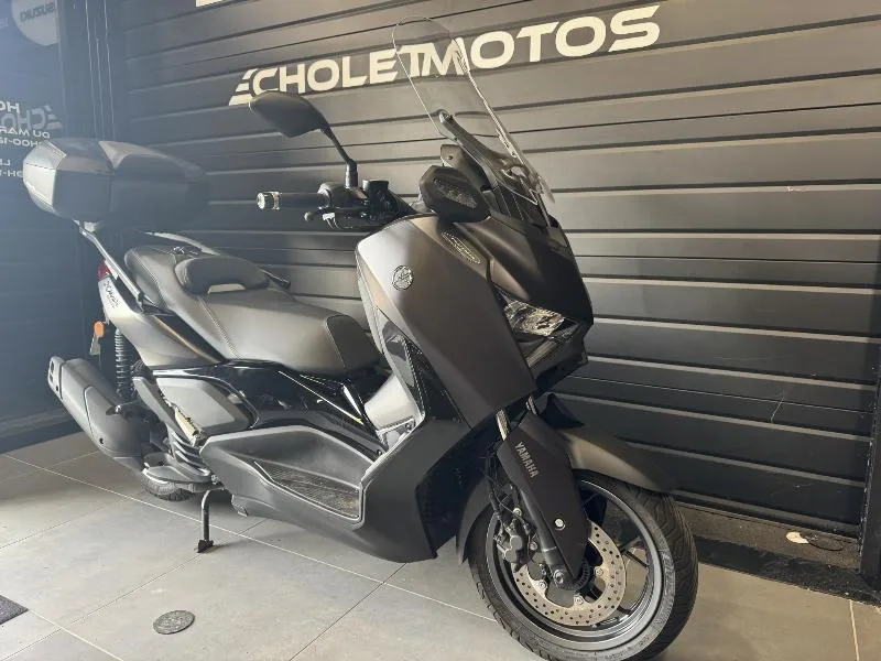 XMAX 125 TECH MAX