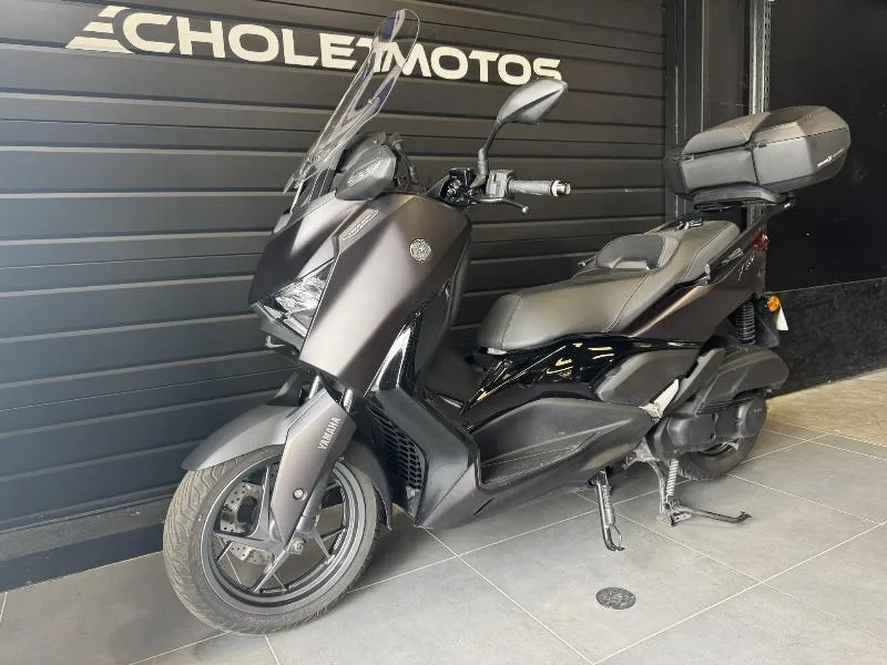 XMAX 125 TECH MAX
