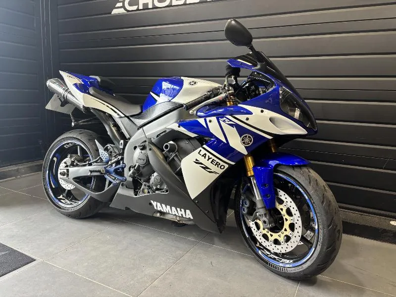 YZF 1000 R1
