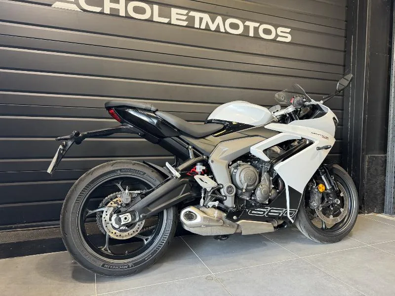 	DAYTONA 660