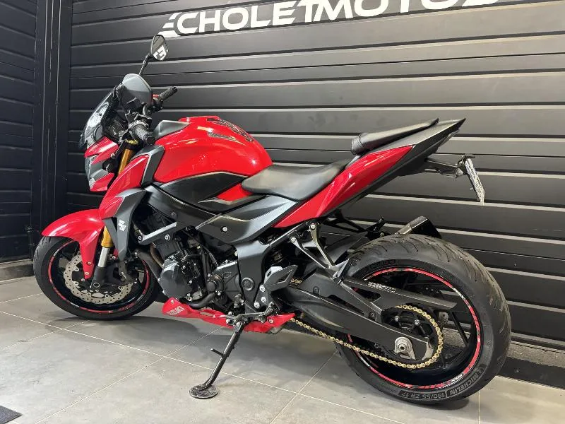 GSXS 750
