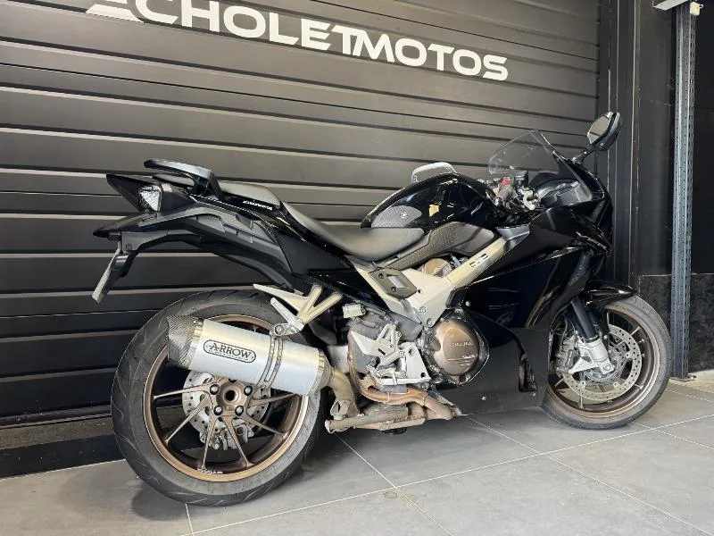 VFR 800 F