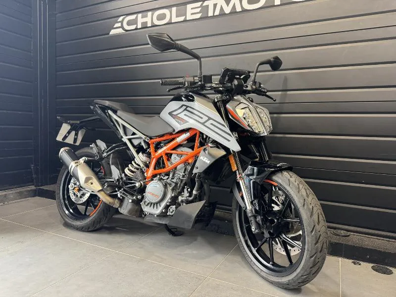 125 DUKE ABS