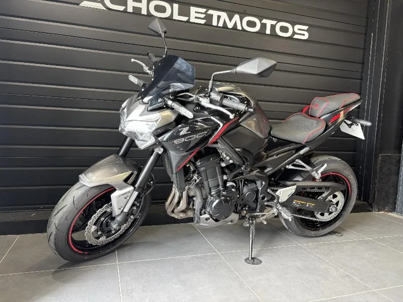 Z 900