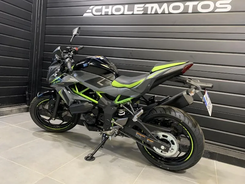 z 125