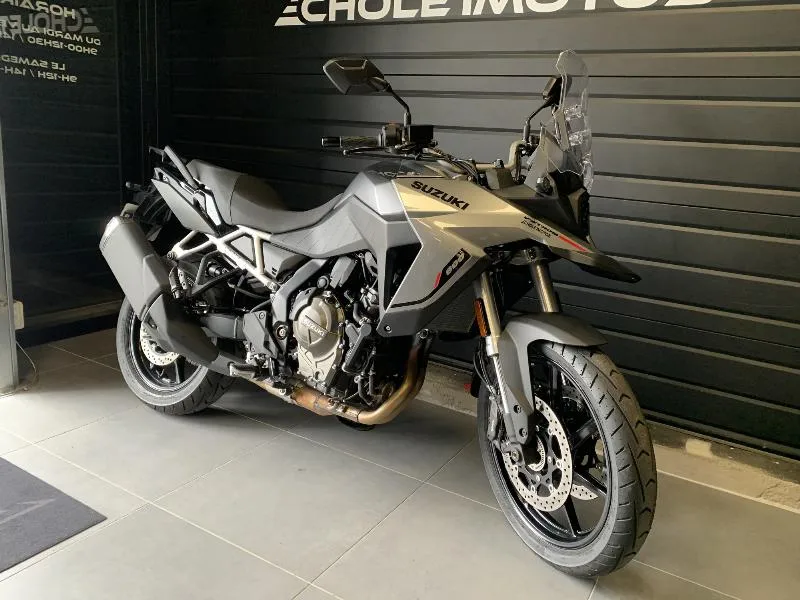 DL VSTROM 800DE