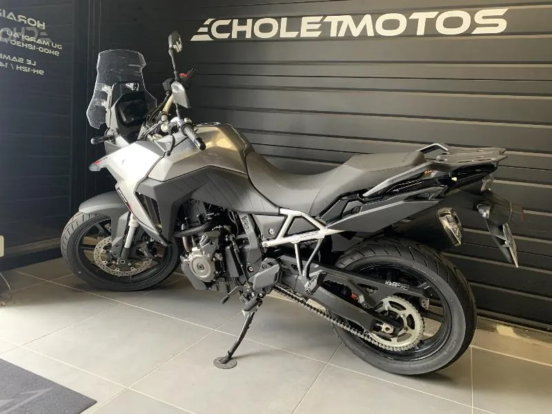 DL VSTROM 800DE