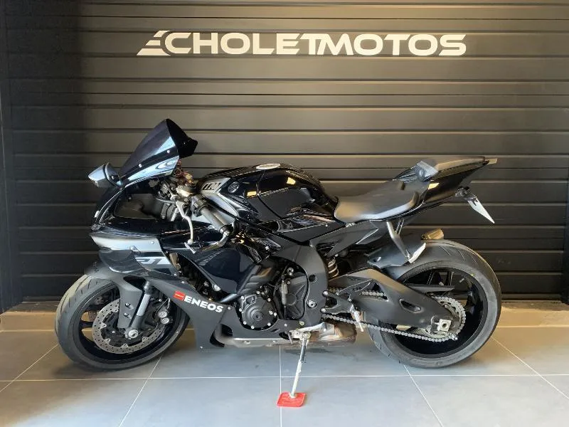 YZF 1000 R1