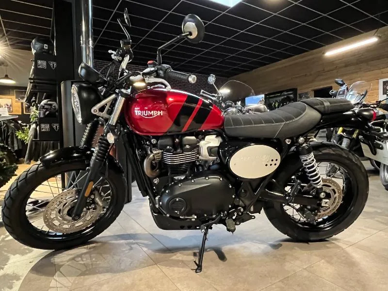 STREET SCRAMBLER  900