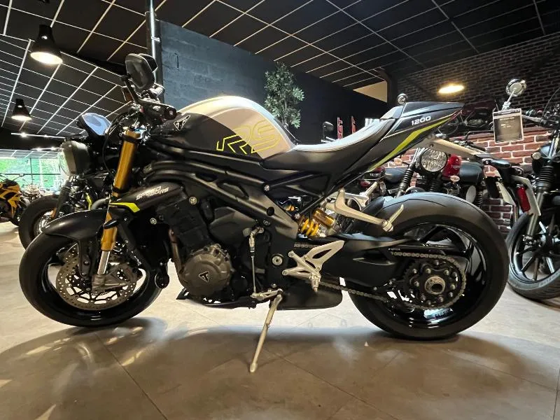 SPEED TRIPLE 1200 RS