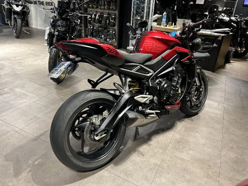 STREET TRIPLE 765 RS