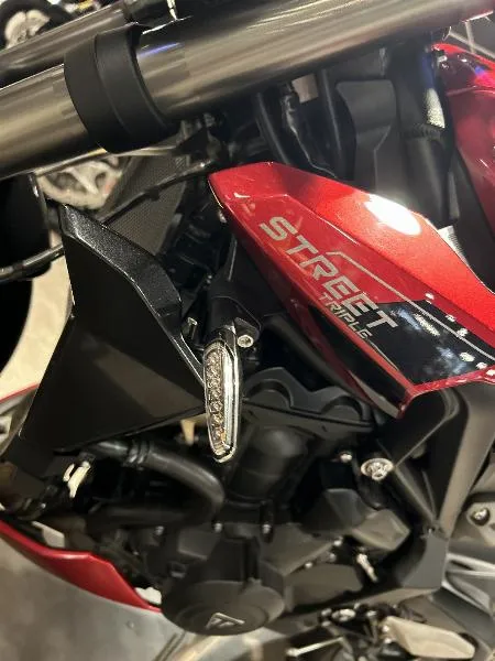 STREET TRIPLE 765 RS