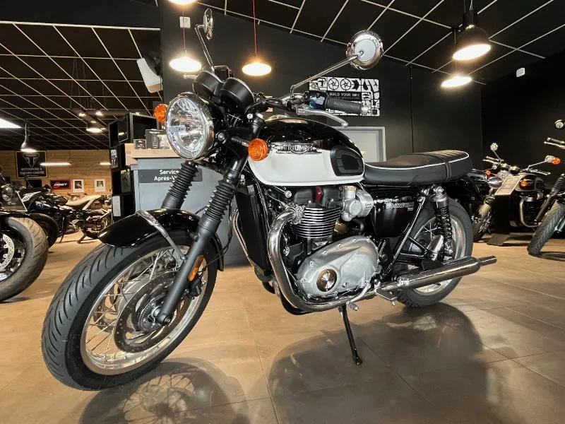 BONNEVILLE T120