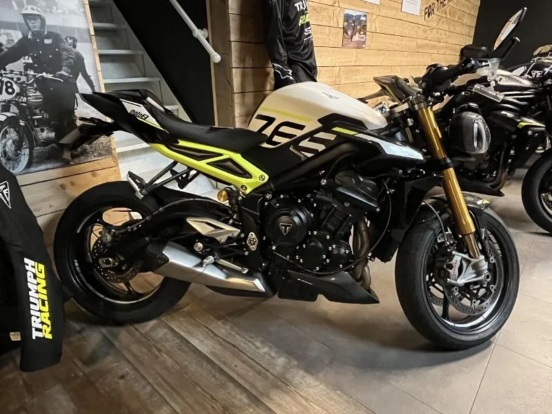 STREET TRIPLE 765 MOTO2 EDITION
