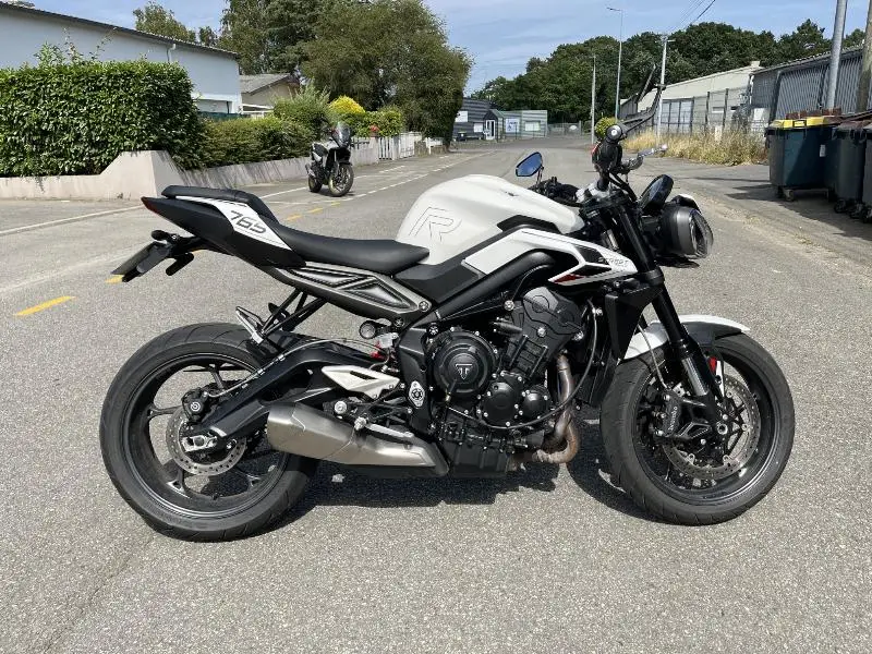 STREET TRIPLE 765 R