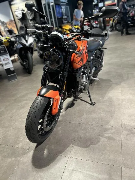 TRIDENT 660
