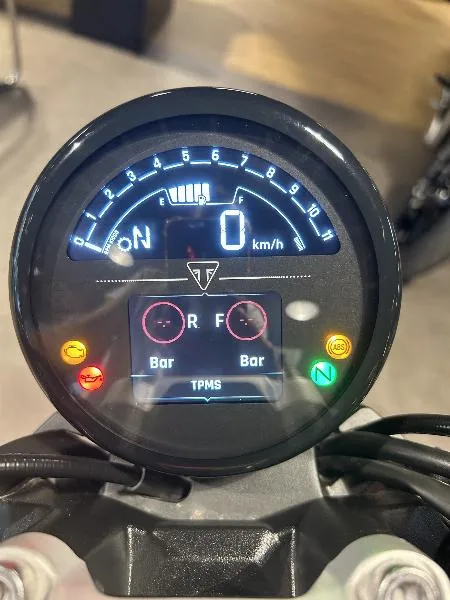 TRIDENT 660