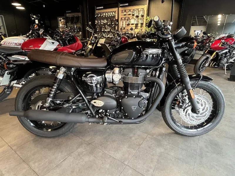 Bonneville T120 Black
