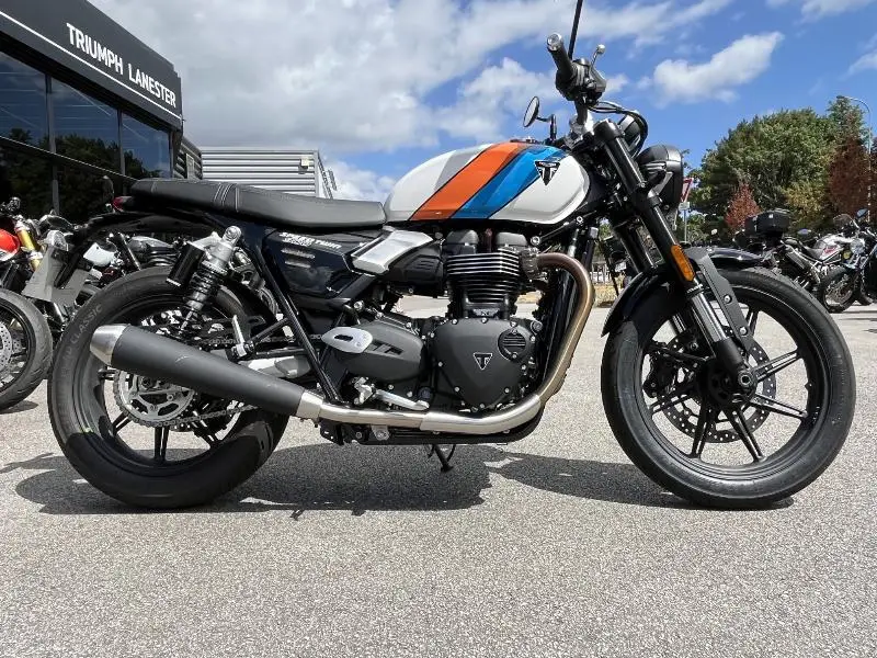SPEED TWIN 900