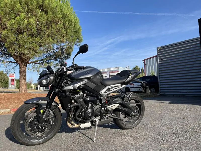 STREET TRIPLE 765 R