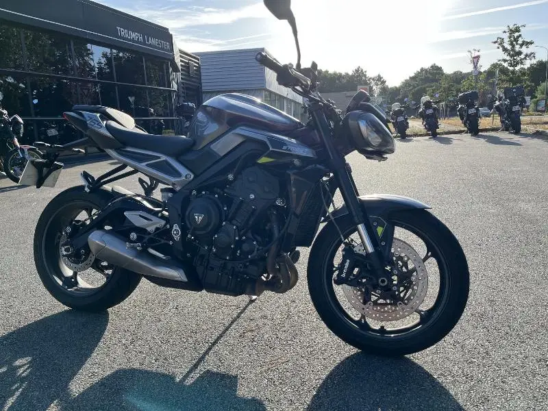 STREET TRIPLE 765 R