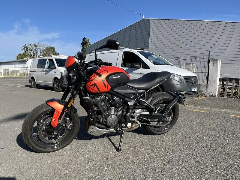 TRIDENT 660