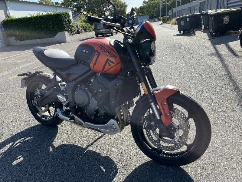 TRIDENT 660