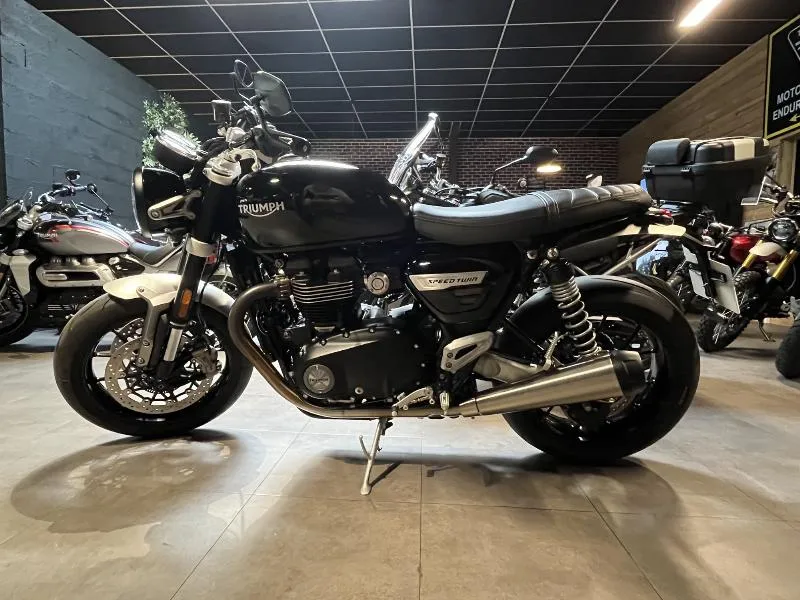 SPEED TWIN 1200