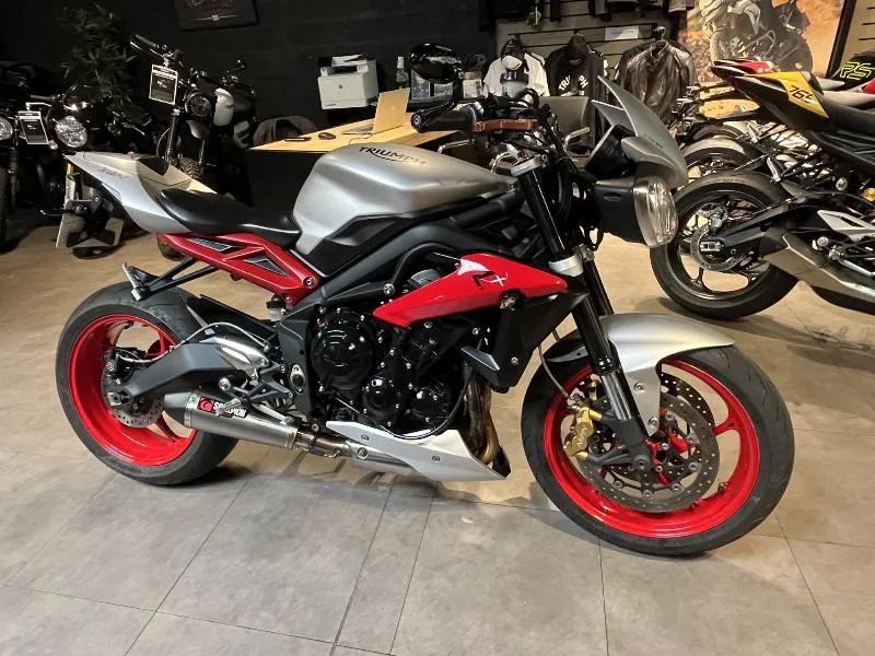 STREET TRIPLE 675 RX