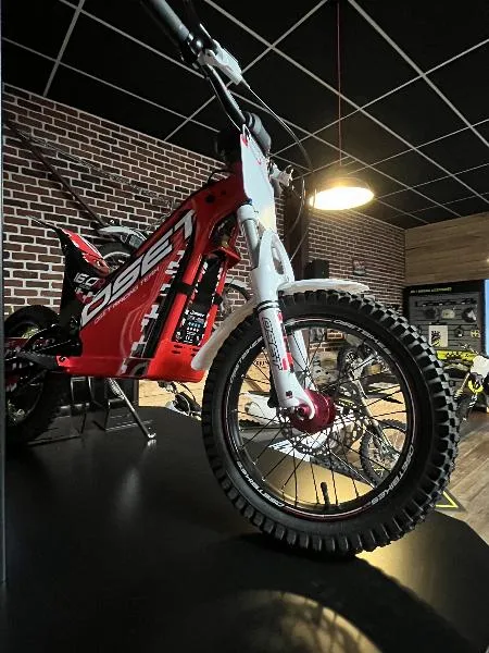 16.5 RACING
