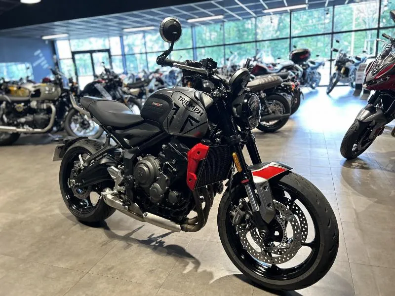 TRIDENT 660