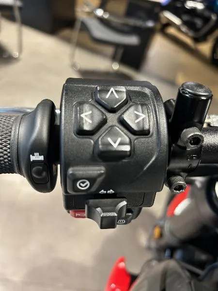 TRIDENT 660