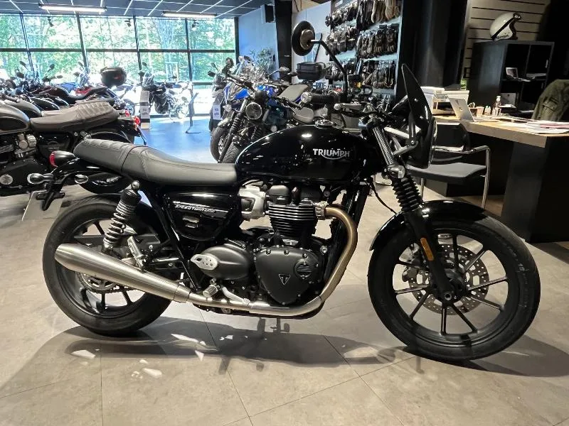 SPEED TWIN 900