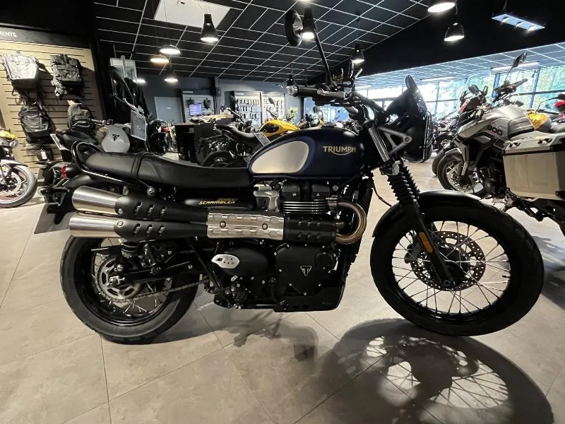 STREET SCRAMBLER  900