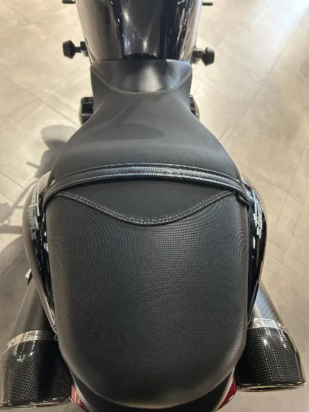 STREET TRIPLE 675