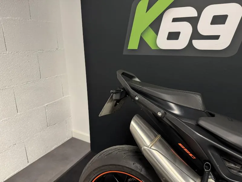 890 DUKE