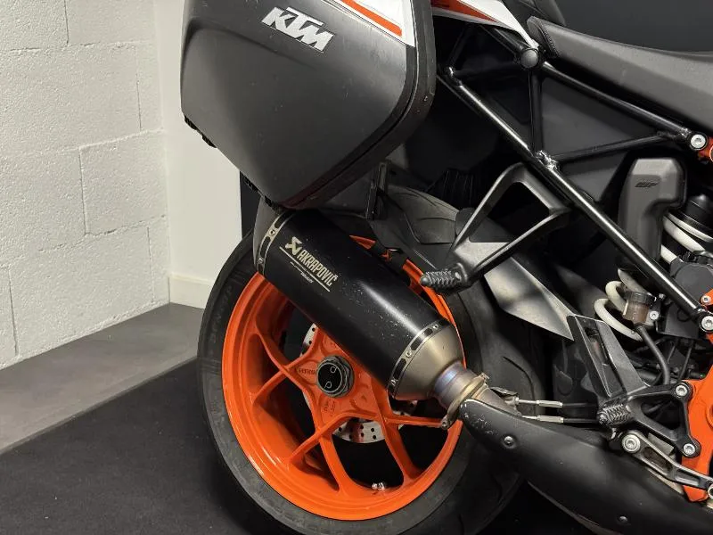 1290 SUPER DUKE GT