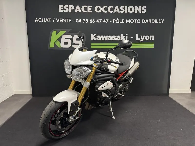SPEED TRIPLE 1050 R