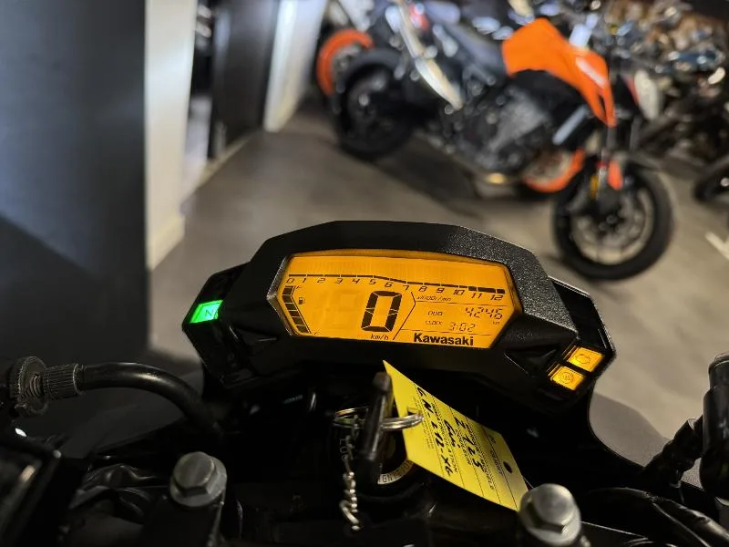 Z125
