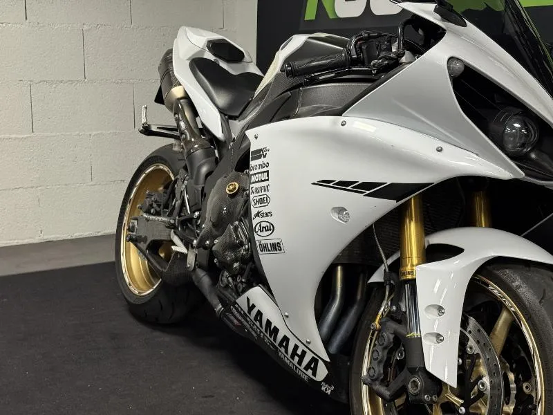YZF 1000 R1 CROSS PLANE