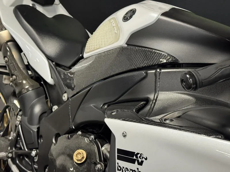 YZF 1000 R1 CROSS PLANE