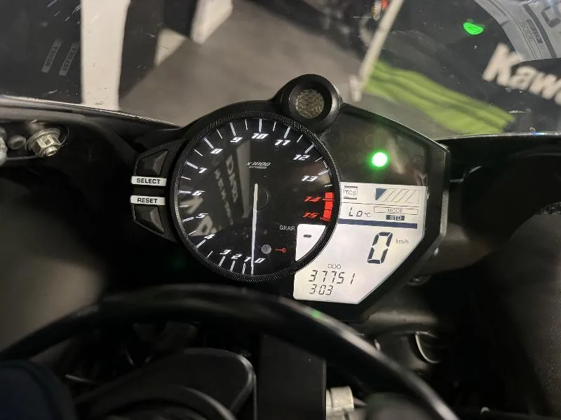 YZF 1000 R1 CROSS PLANE
